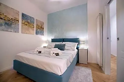 Luxury In The Center Of 3*