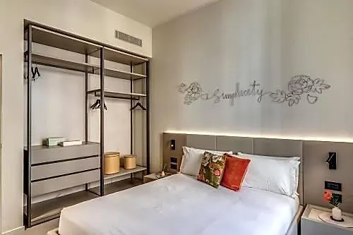 Luxury In The Center Of Bed & Breakfast 3*